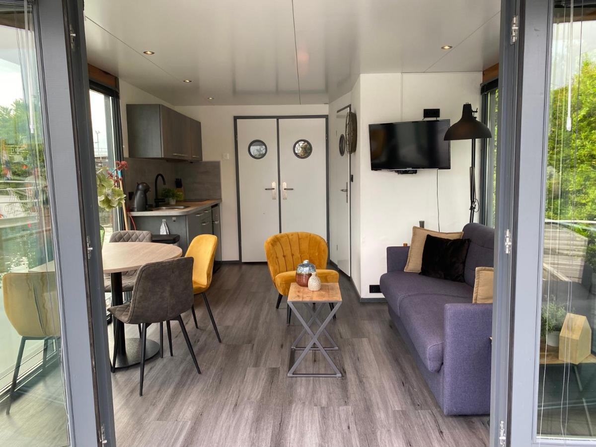 Houseboat De Amstel Hotel Monnickendam Exterior photo